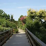 Zerua & Villa